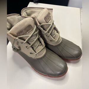 Sperry Top-Sider Saltwater Size 7.5 Waterproof Rubber Duck Boots Ankle Booties